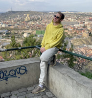 Кто Угодно